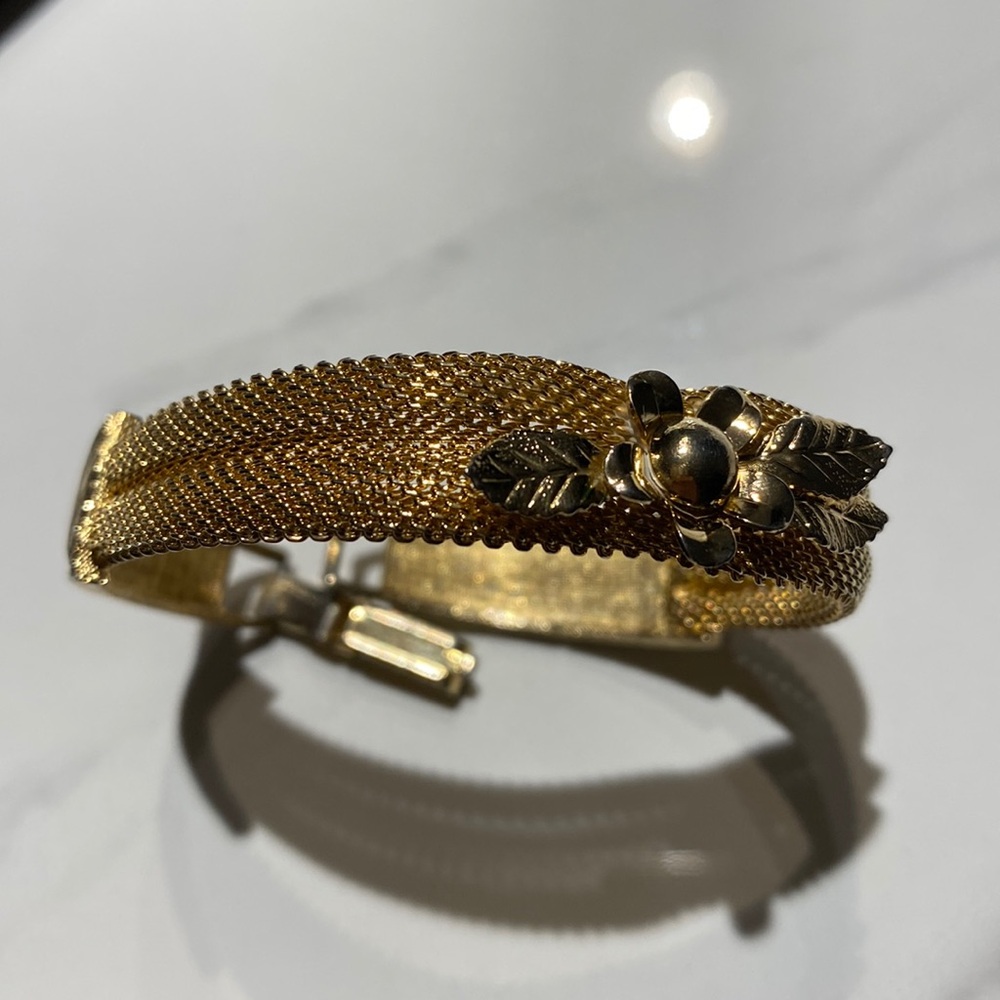 Vintage gold tone bracelet